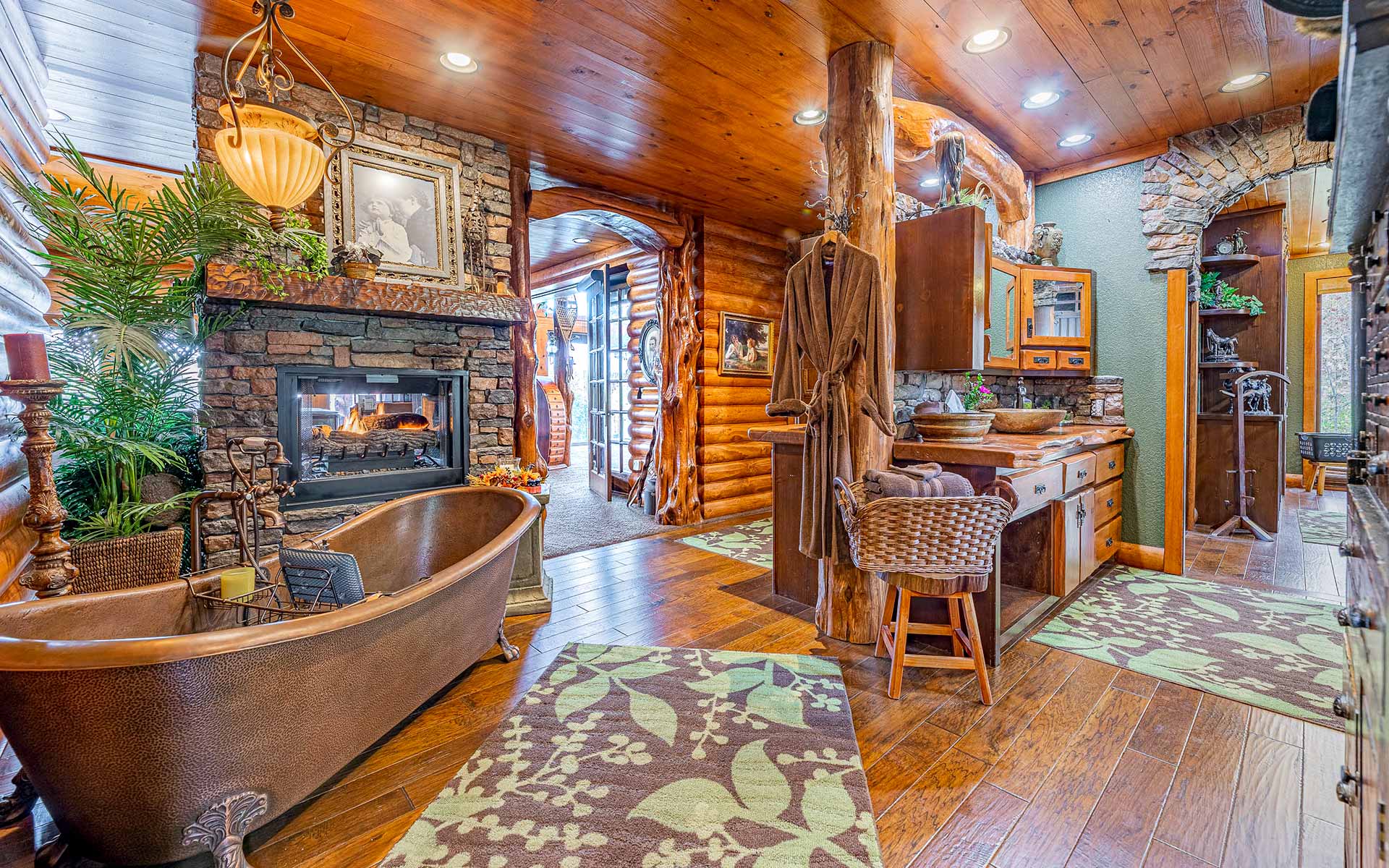 Cedar Lodge Lake Front Retreat & Resort in Arkansas